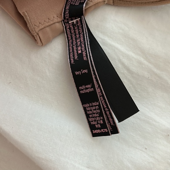 Victoria’s Secret Very Sexy multi way bra - Picture 5 of 5